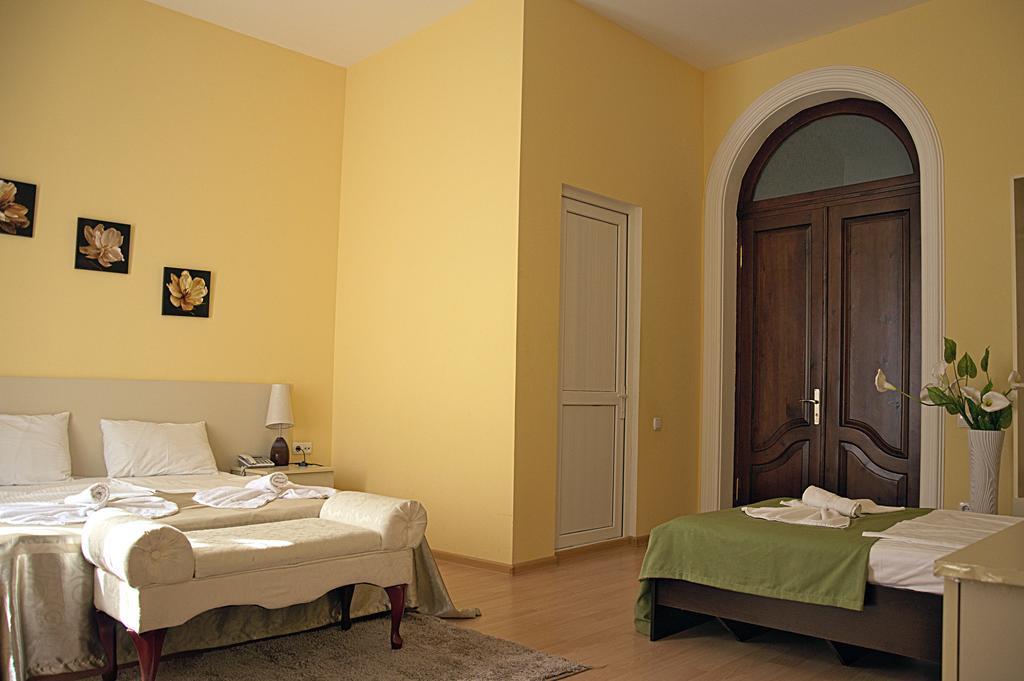 Hotel Tbilisi Garden 객실 사진